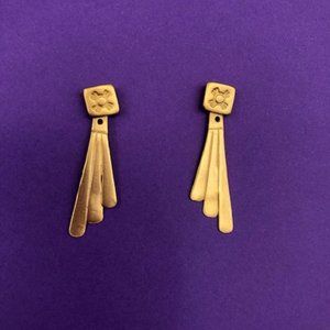Bronwen Jewelry earrings